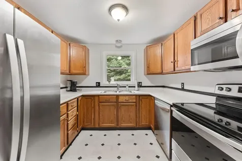 2 Cortland Circle Bangor ME 04401