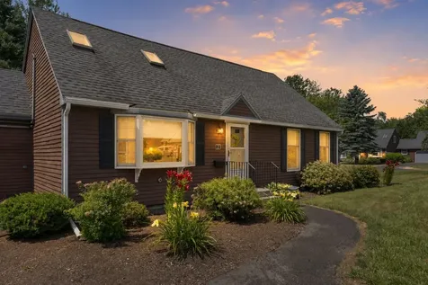 2 Cortland Circle Bangor ME 04401