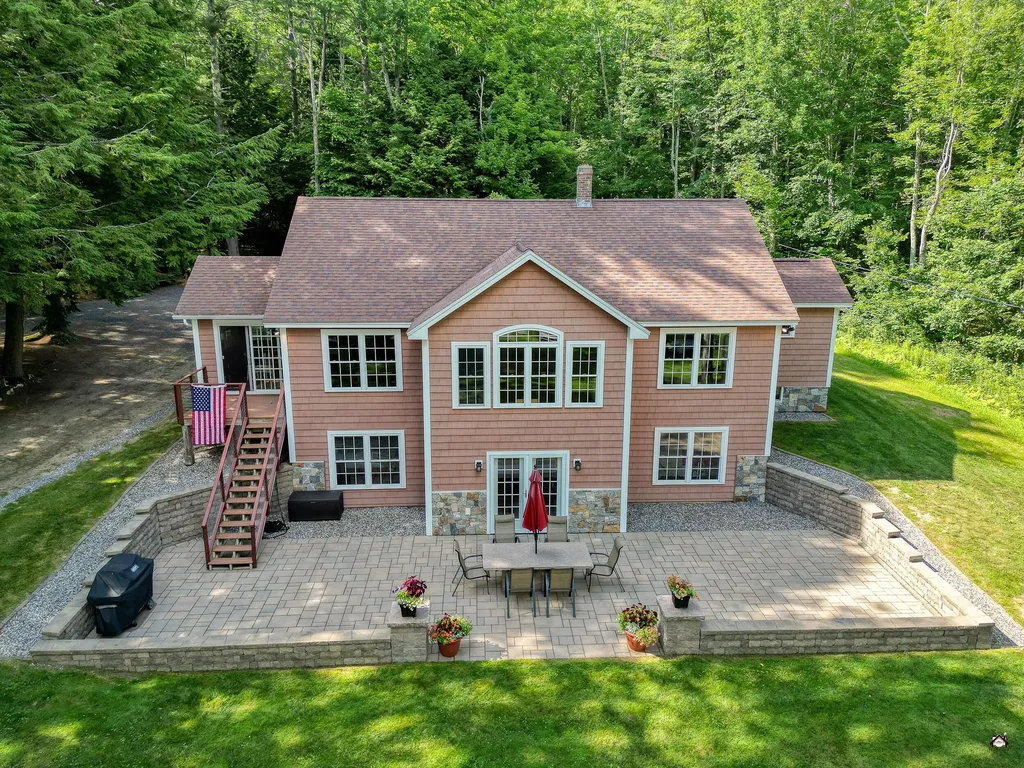 25 Danforth Drive Monmouth ME 04259
