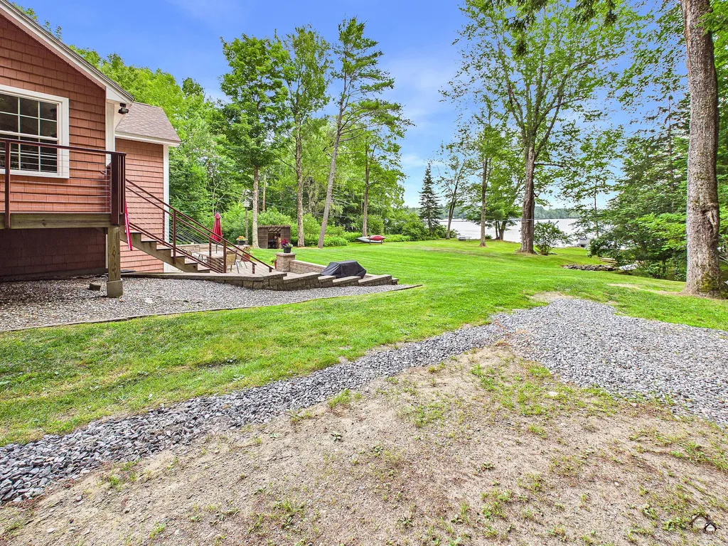 25 Danforth Drive Monmouth ME 04259
