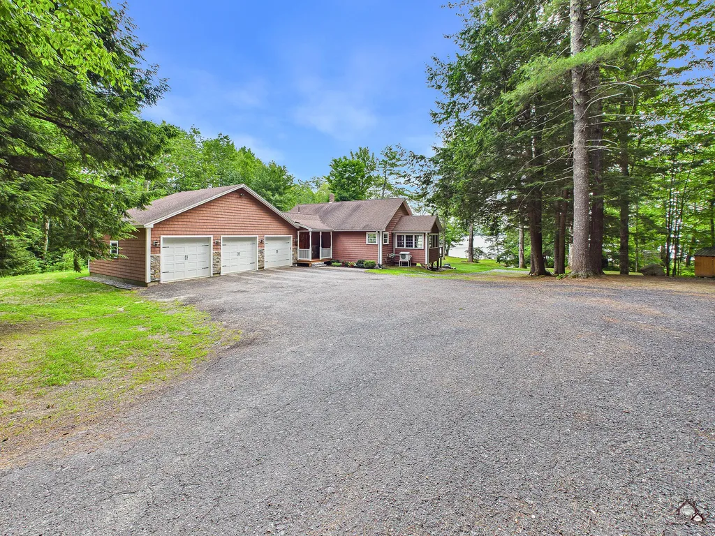 25 Danforth Drive Monmouth ME 04259