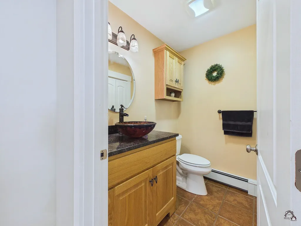 25 Danforth Drive Monmouth ME 04259