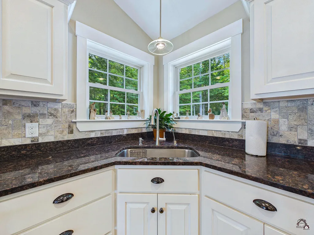25 Danforth Drive Monmouth ME 04259