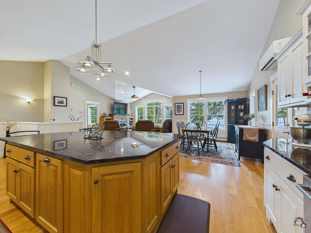 25 Danforth Drive Monmouth ME 04259