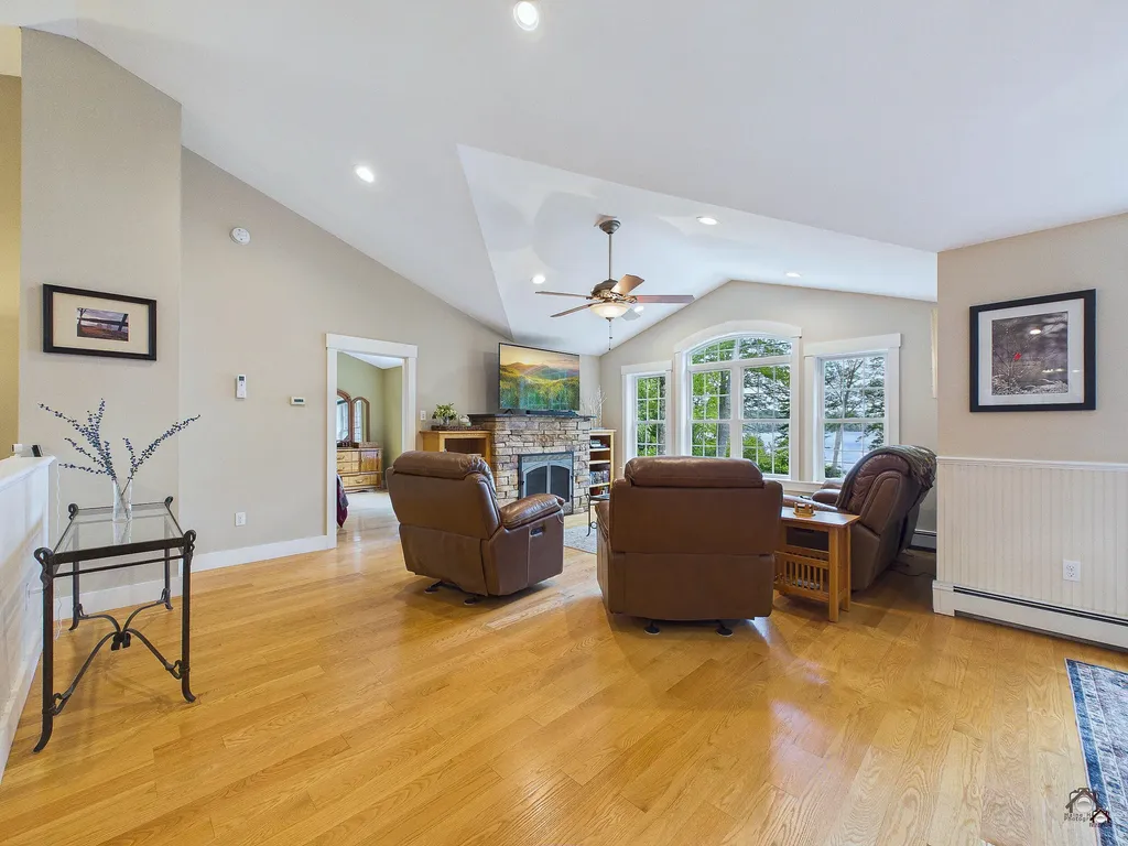 25 Danforth Drive Monmouth ME 04259