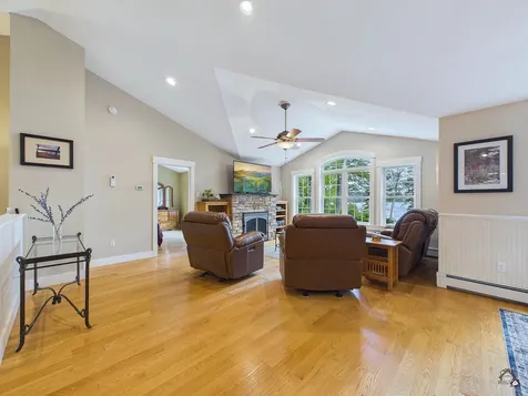 25 Danforth Drive Monmouth ME 04259