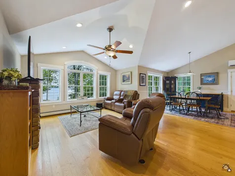 25 Danforth Drive Monmouth ME 04259