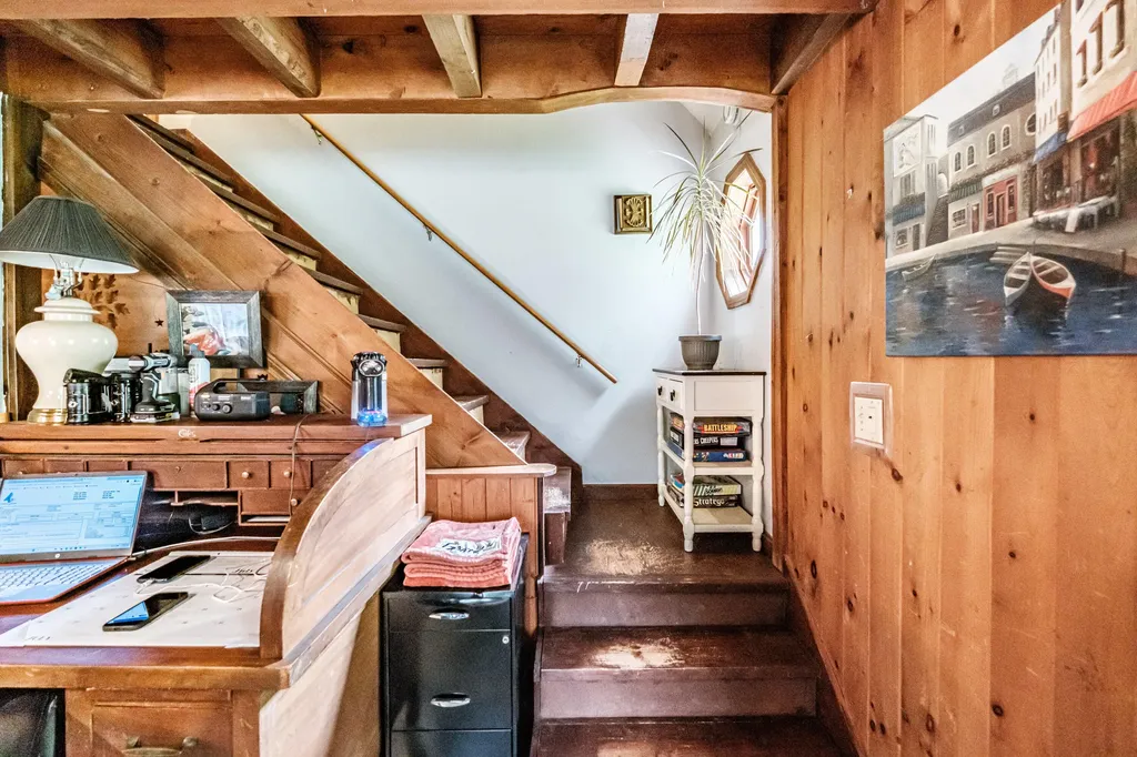 21 Ledgewood Lane Lyman ME 04002
