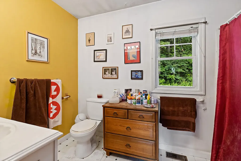 139 Riverside Road Gardiner ME 04345