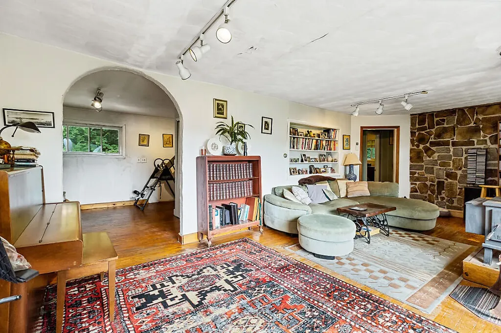 139 Riverside Road Gardiner ME 04345