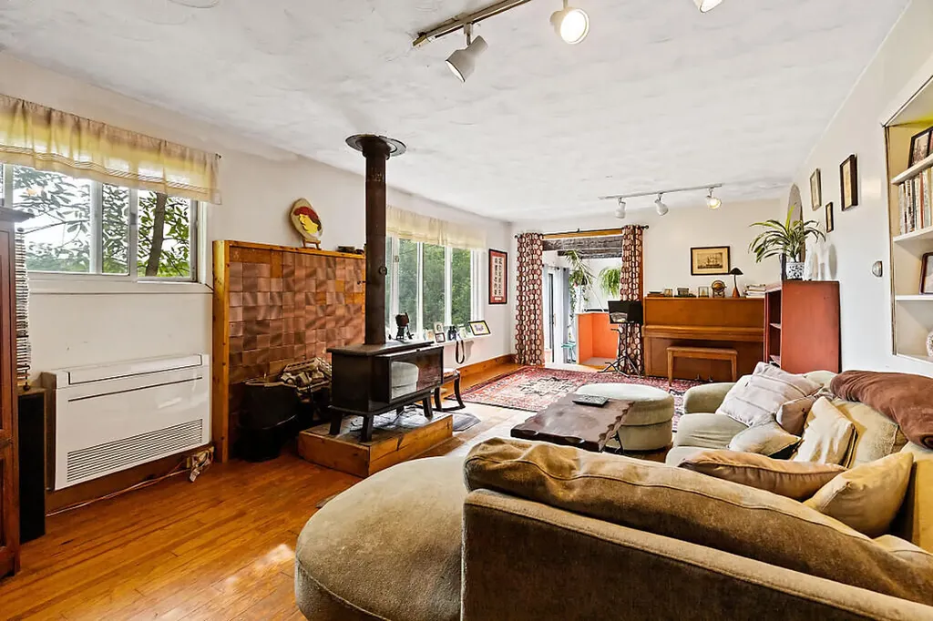 139 Riverside Road Gardiner ME 04345
