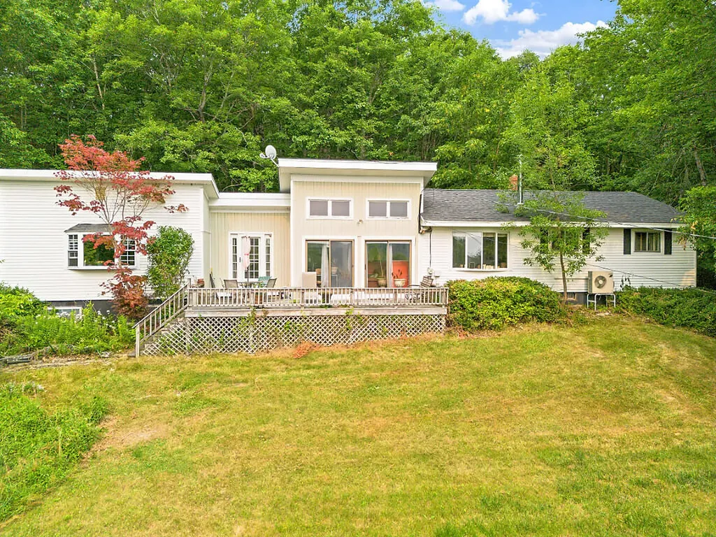 139 Riverside Road Gardiner ME 04345