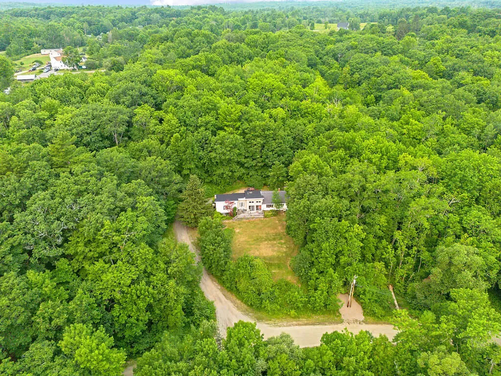 139 Riverside Road Gardiner ME 04345