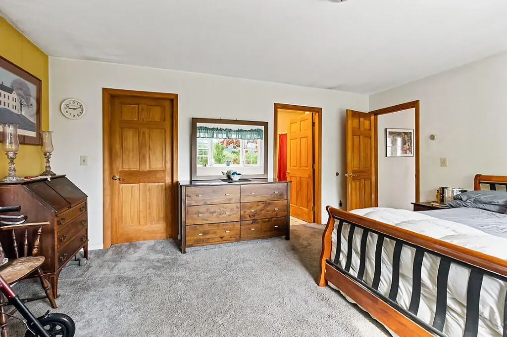 139 Riverside Road Gardiner ME 04345