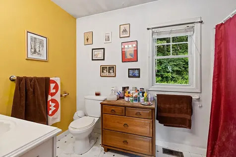 139 Riverside Road Gardiner ME 04345