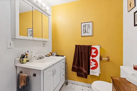139 Riverside Road Gardiner ME 04345