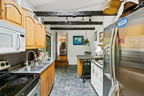 139 Riverside Road Gardiner ME 04345