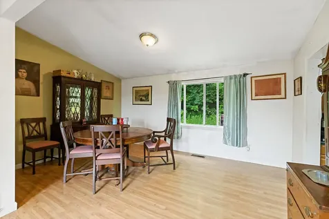 139 Riverside Road Gardiner ME 04345