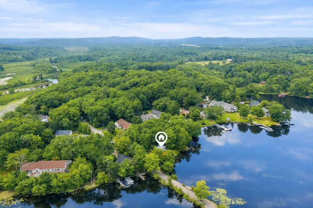 4 Cattail Lane Monmouth ME 04259