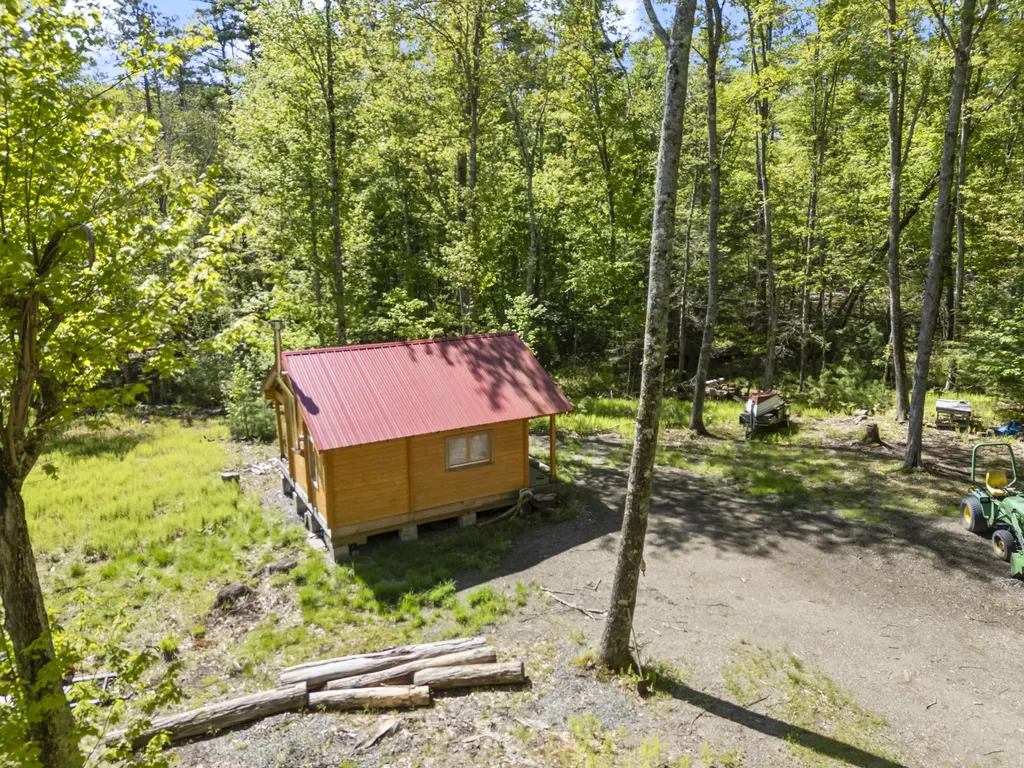65 Sortwell Road Westport Island ME 04578