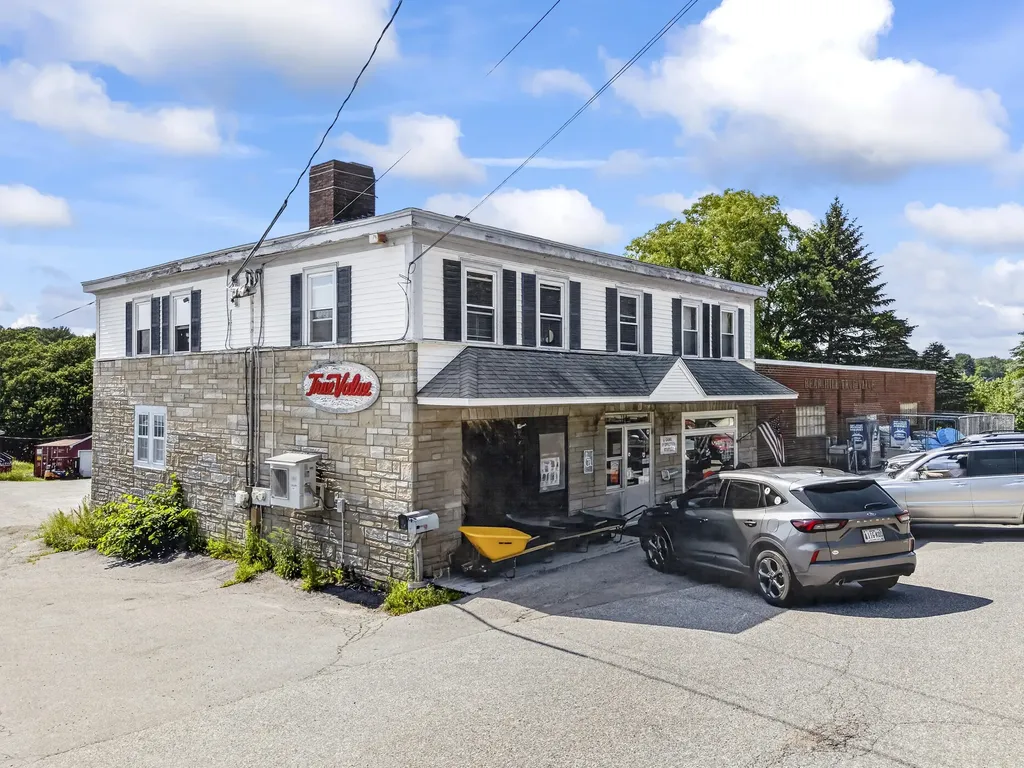 163 Jefferson Street Waldoboro ME 04572