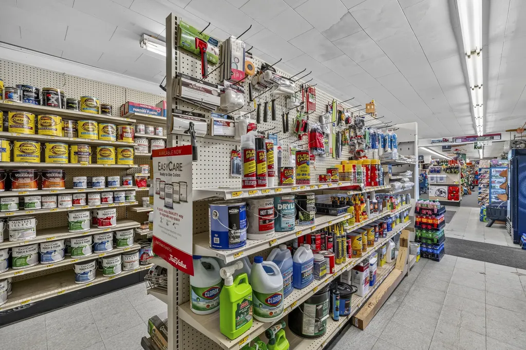 163 Jefferson Street Waldoboro ME 04572