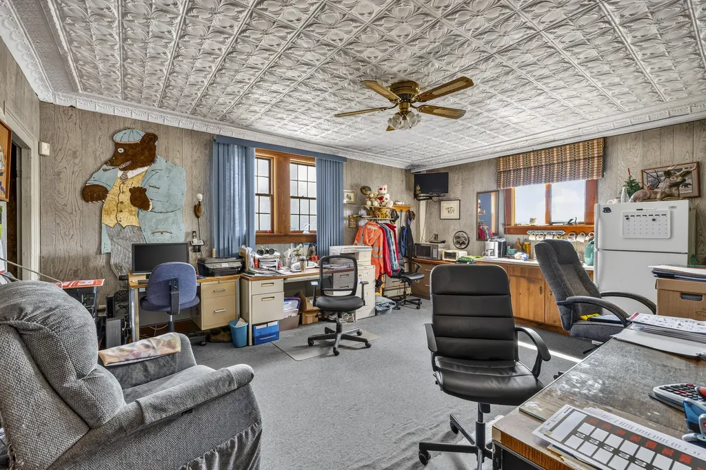 163 Jefferson Street Waldoboro ME 04572