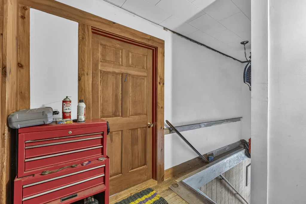163 Jefferson Street Waldoboro ME 04572