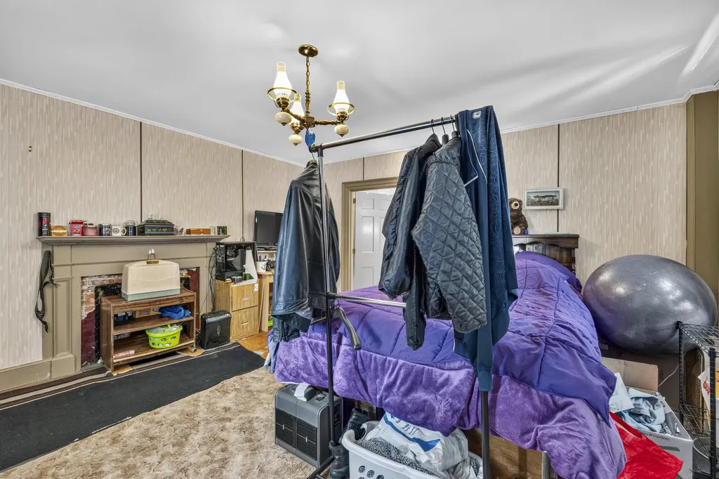 163 Jefferson Street Waldoboro ME 04572