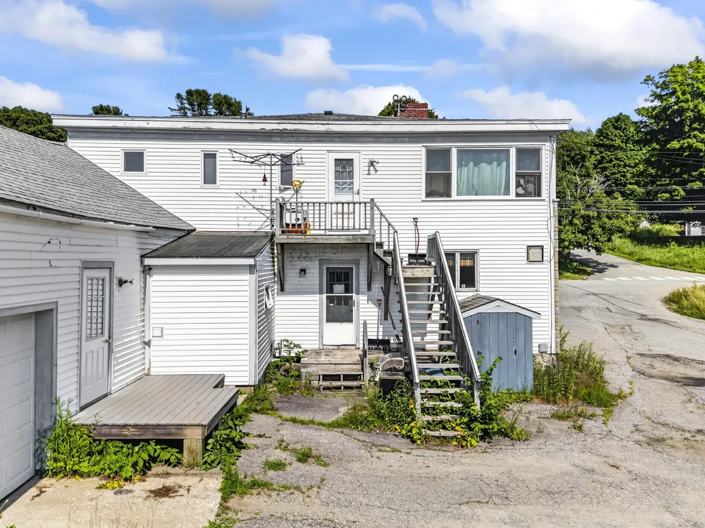 163 Jefferson Street Waldoboro ME 04572