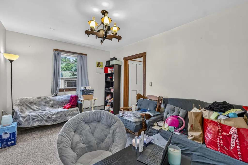 163 Jefferson Street Waldoboro ME 04572