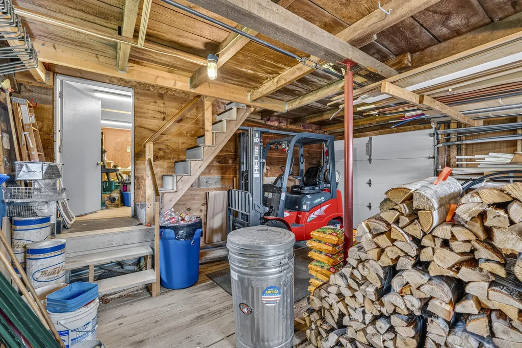 163 Jefferson Street Waldoboro ME 04572