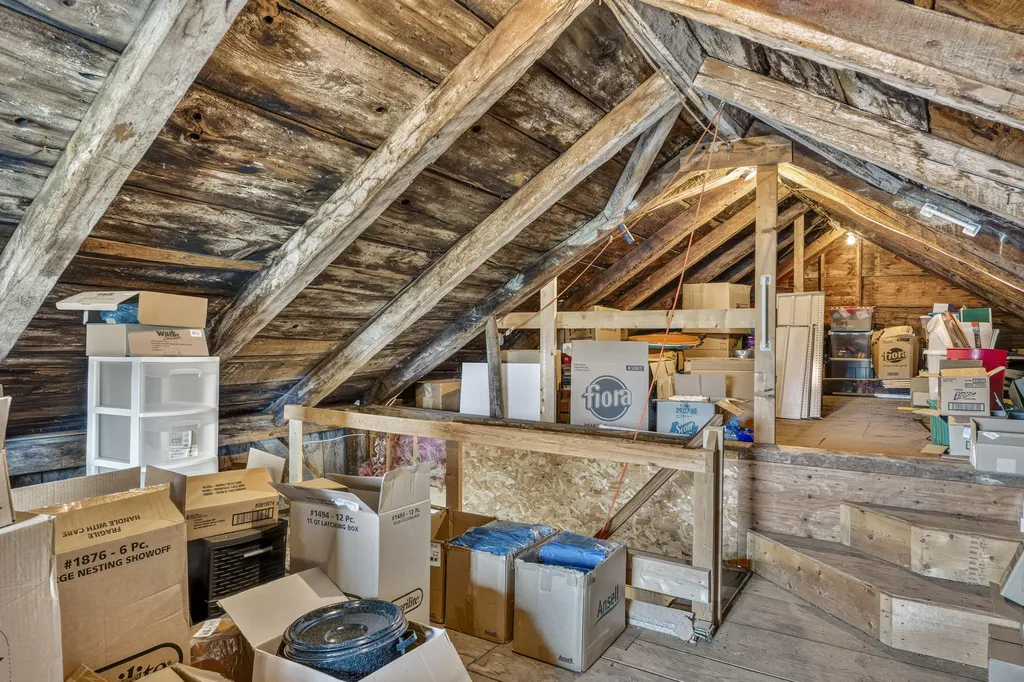 163 Jefferson Street Waldoboro ME 04572