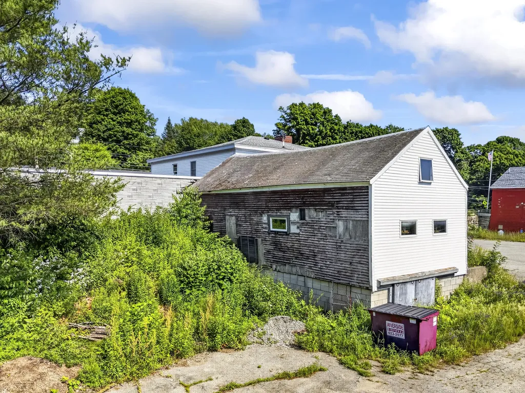 163 Jefferson Street Waldoboro ME 04572