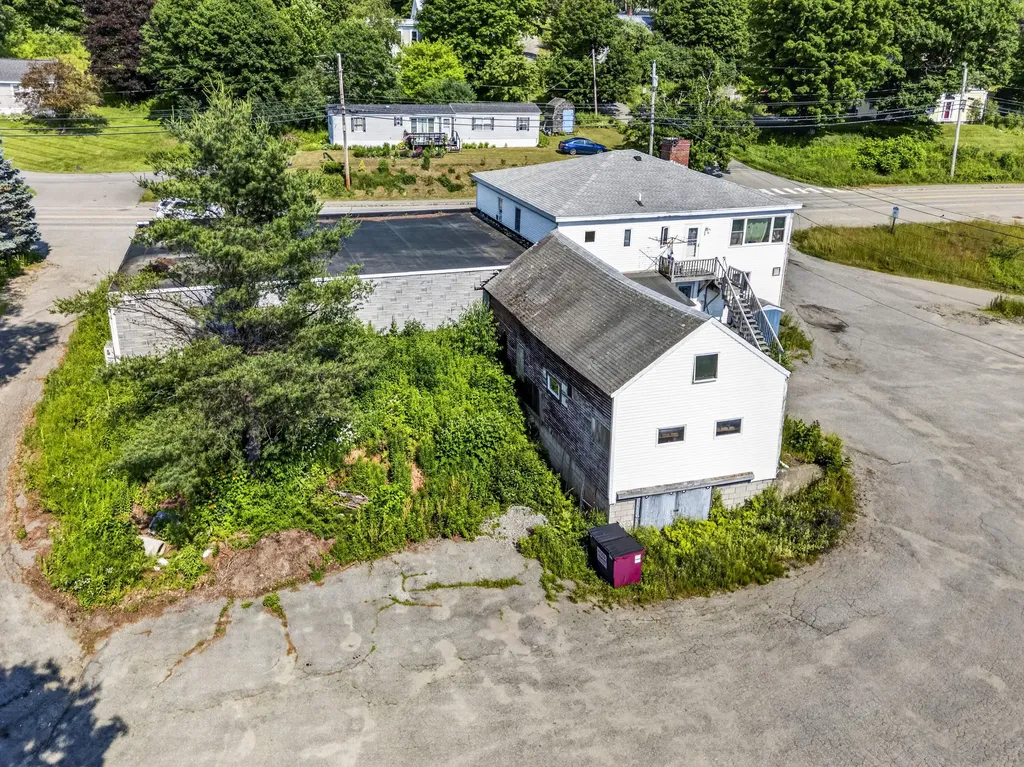 163 Jefferson Street Waldoboro ME 04572
