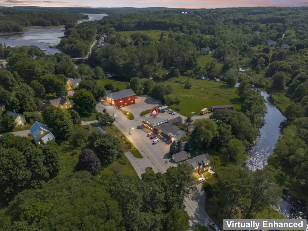 163 Jefferson Street Waldoboro ME 04572