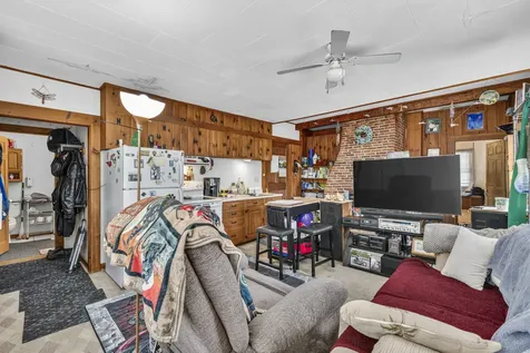 163 Jefferson Street Waldoboro ME 04572