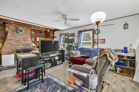 163 Jefferson Street Waldoboro ME 04572
