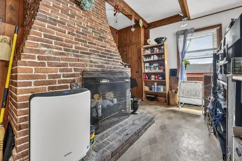 163 Jefferson Street Waldoboro ME 04572