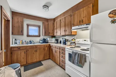 163 Jefferson Street Waldoboro ME 04572