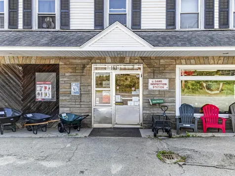 163 Jefferson Street Waldoboro ME 04572