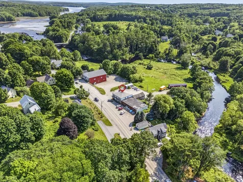 163 Jefferson Street Waldoboro ME 04572