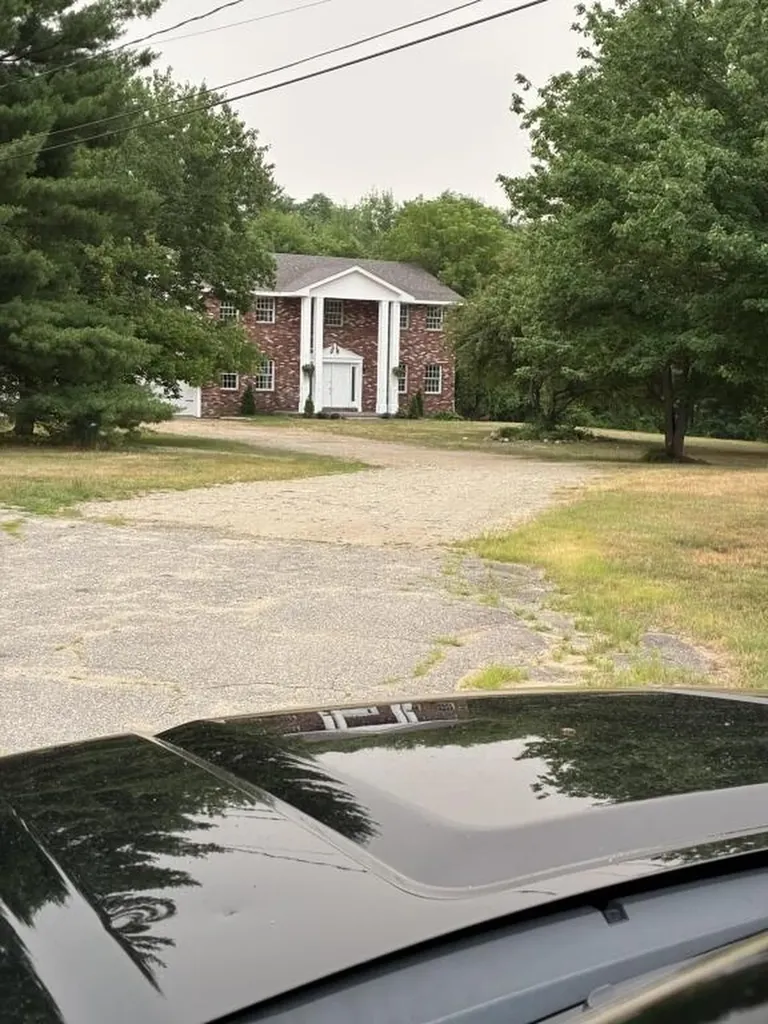 24 River Road Lewiston ME 04240