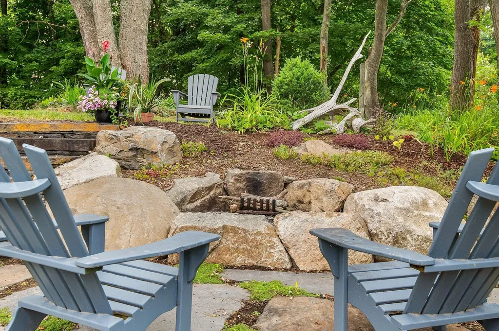 14 Cove Road Eliot ME 03903