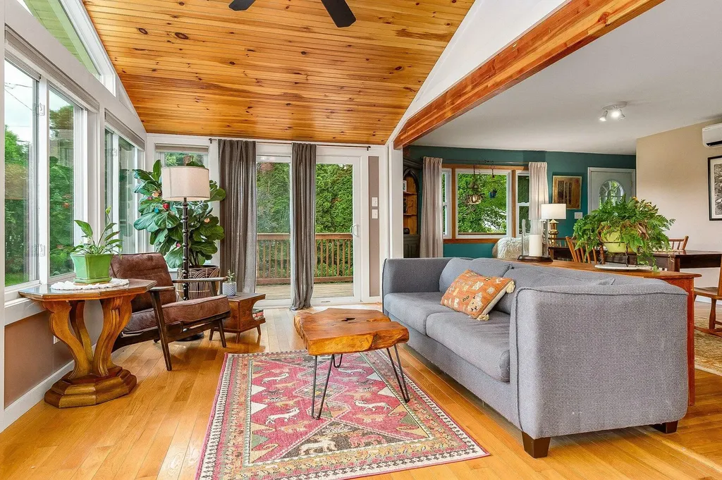 14 Cove Road Eliot ME 03903