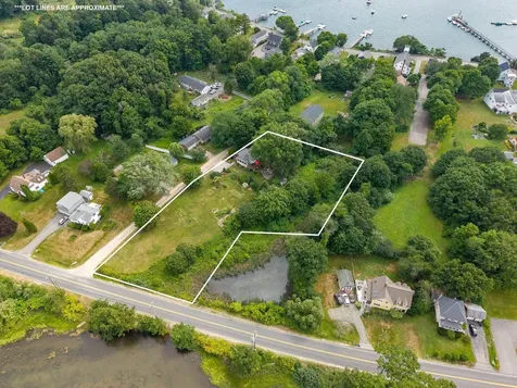 14 Cove Road Eliot ME 03903