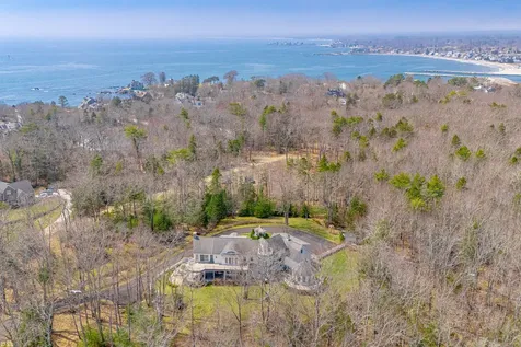 2 Poets Lane Kennebunkport ME 04046