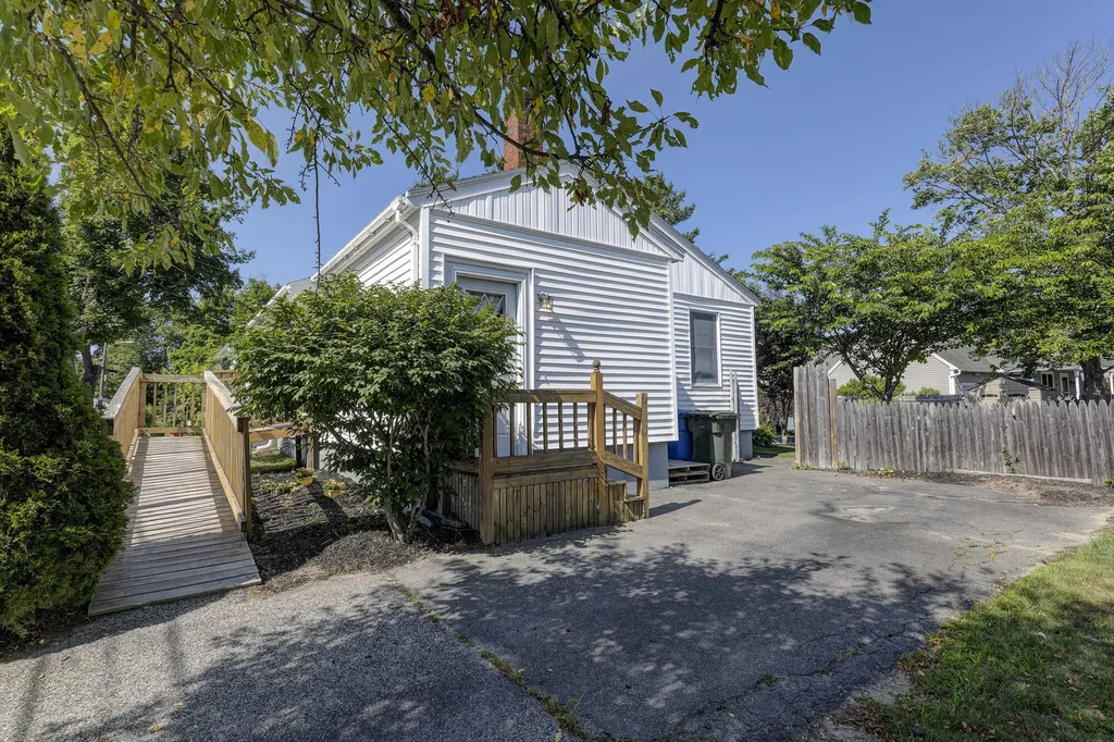 73 Strout Street South Portland ME 04106
