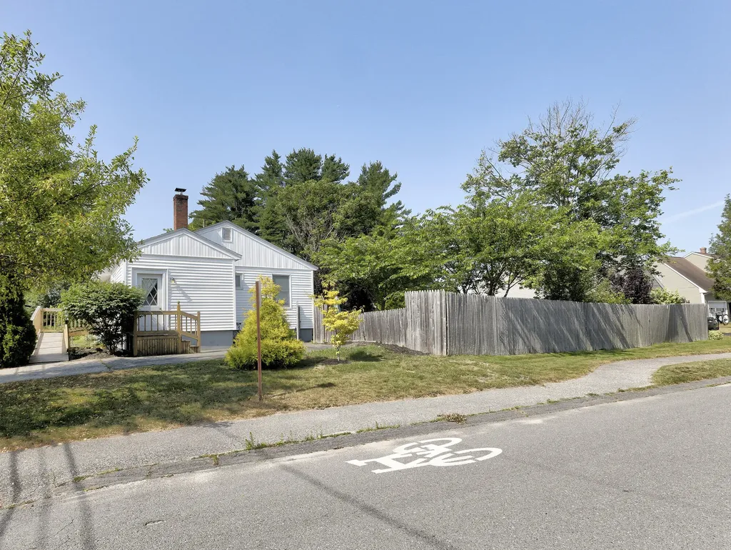 73 Strout Street South Portland ME 04106