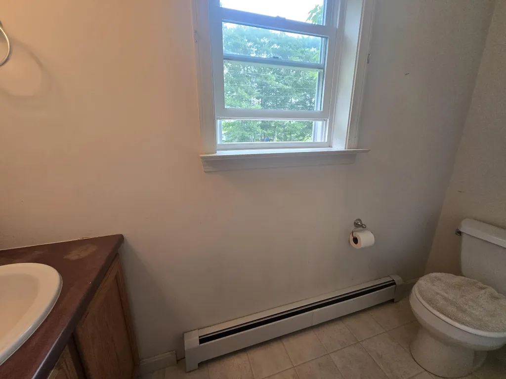 515 Lowelltown Road Wiscasset ME 04578